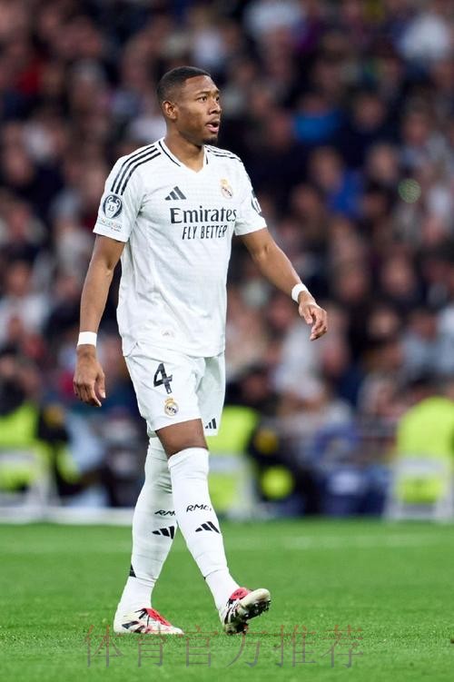 官方:皇马后卫巴列霍外租格拉纳达 今夏两次让号码